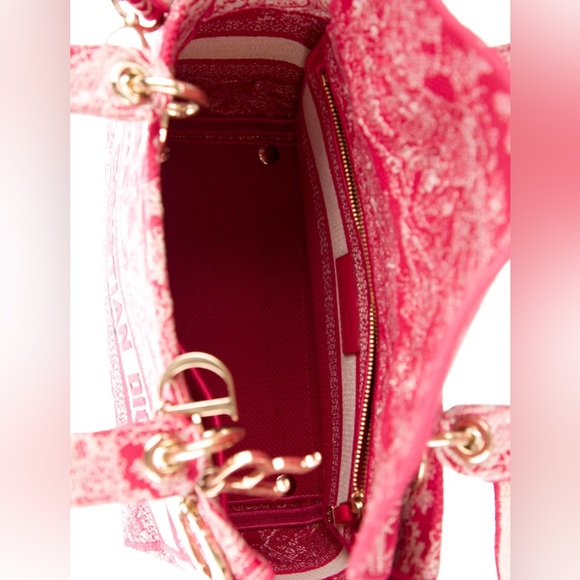 Christian Dior MEDIUM LADY D-LITE BAG Toile de Jouy Embroidery - Picture 6 of 6